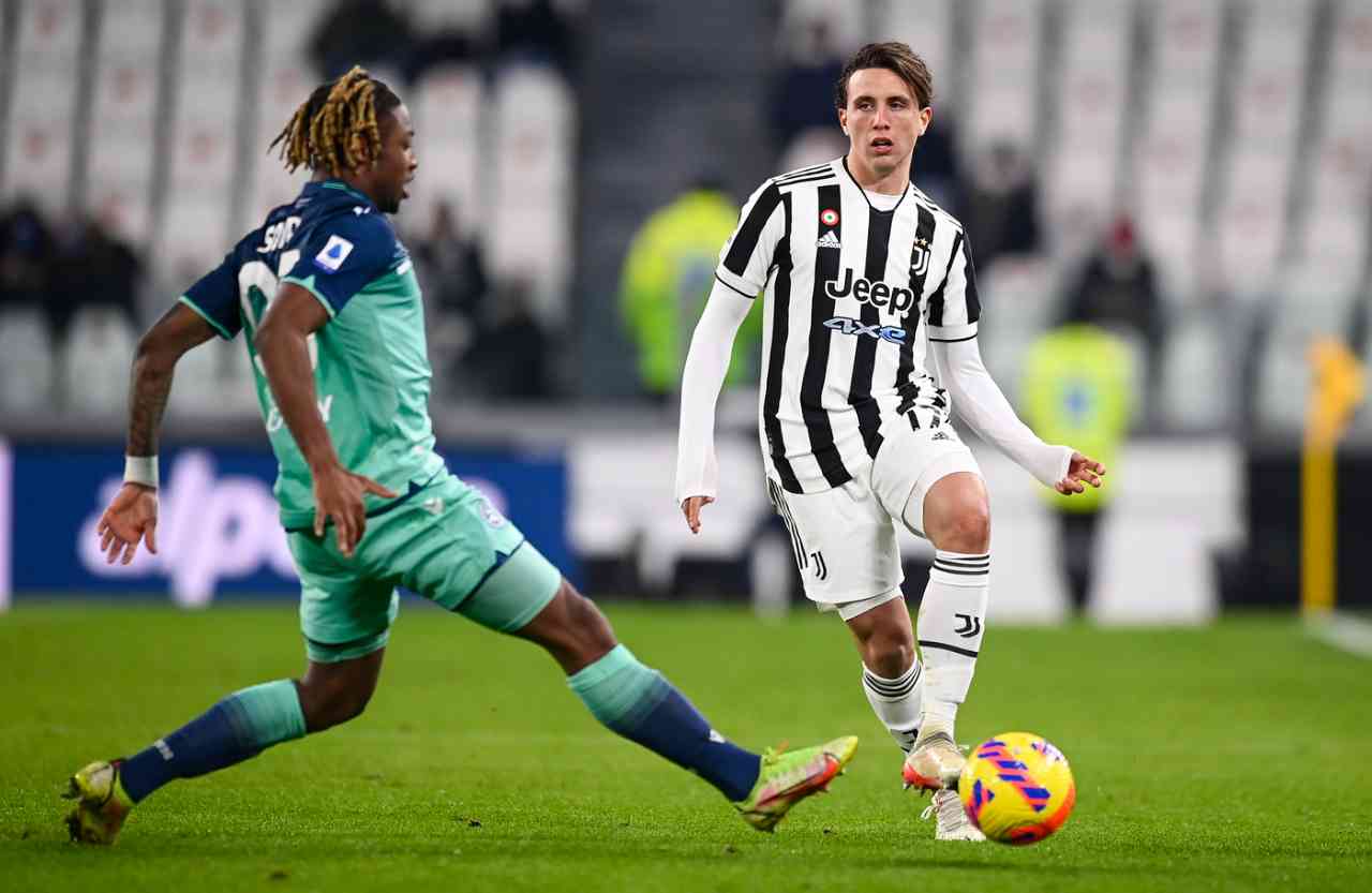 Calciomercato Juventus, Pellegrini spinge Alex Sandro all'addio
