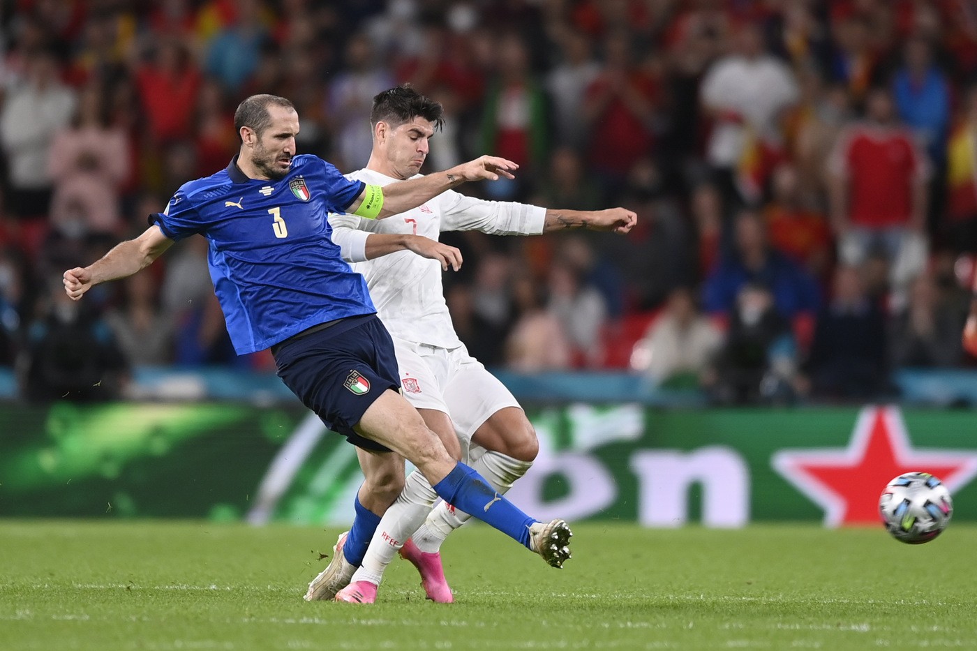 Italia, Chiellini si candida per una maglia: "Cerchiamo di chiudere in bellezza"