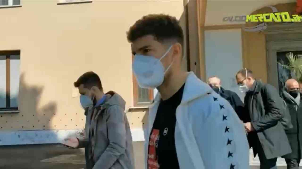 Napoli, visita a Villa Stuart per Di Lorenzo