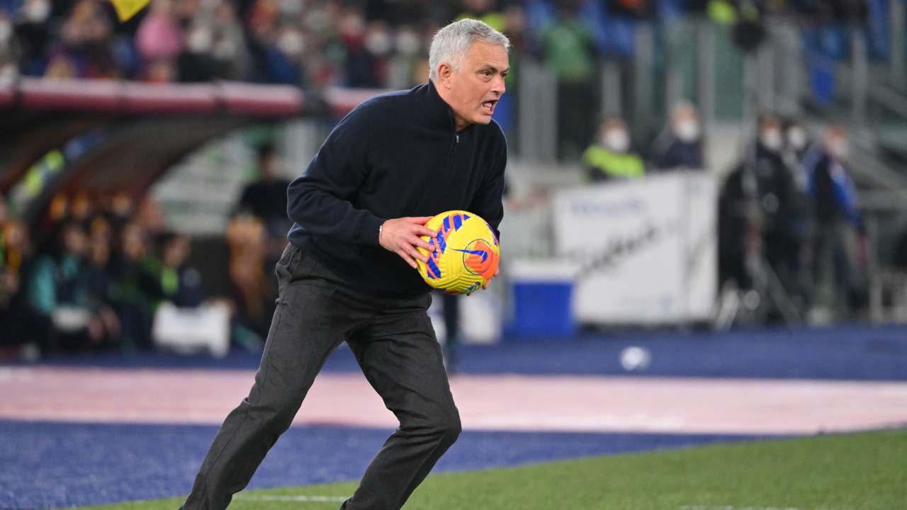 Roma, colpaccio a zero per Mourinho | C'è già l'accordo
