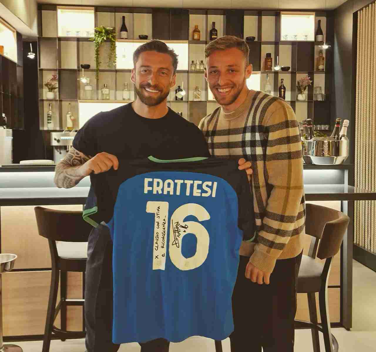 Juve-Inter è già iniziata: dai duelli di calciomercato allo sgarbo Dybala