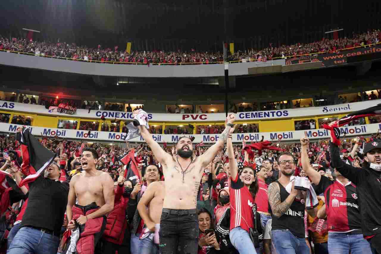 tifosi atlas queretaro scontri campionato messicano feriti