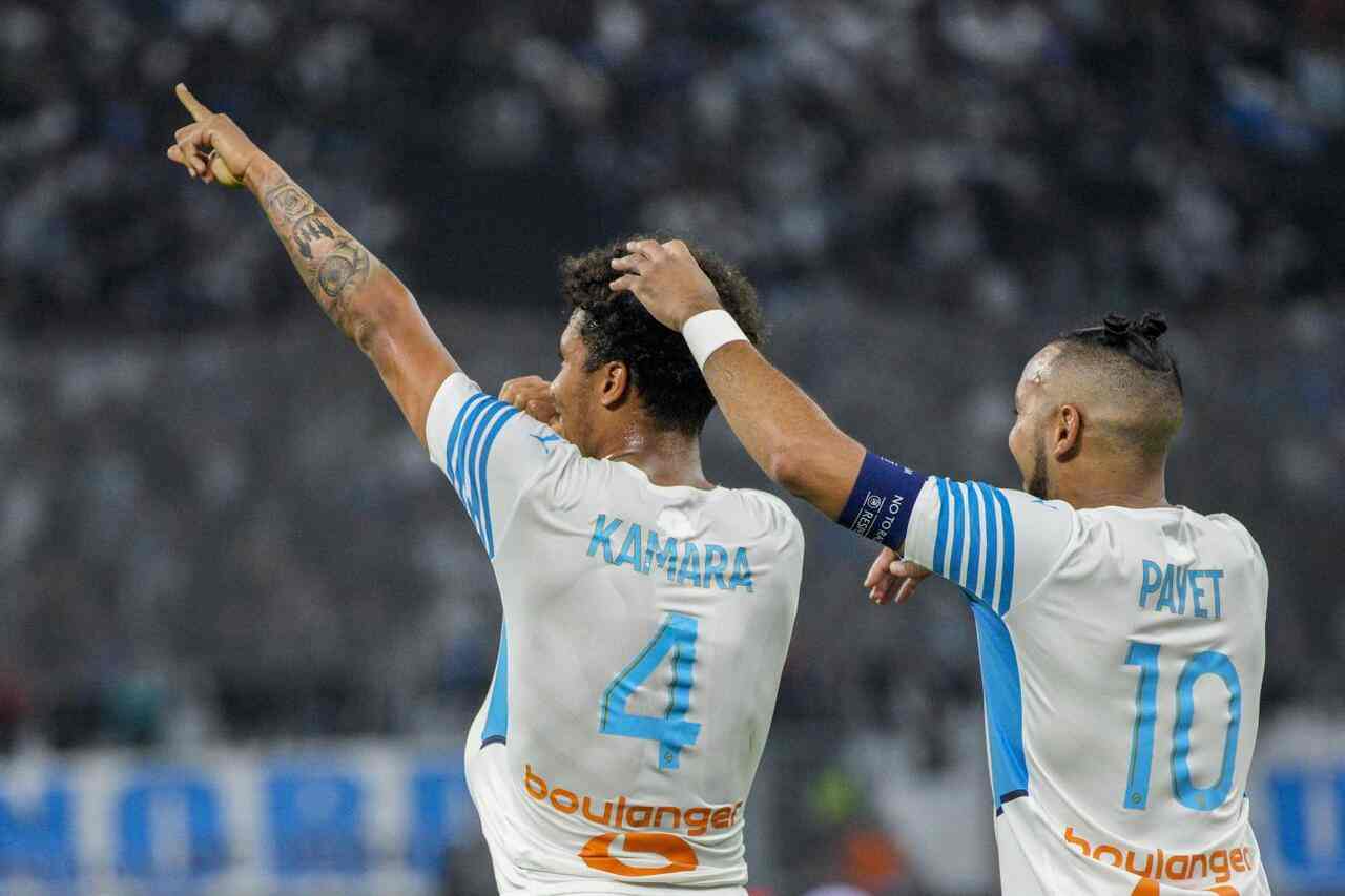 Milan e Roma, Kamara verso l'Aston Villa