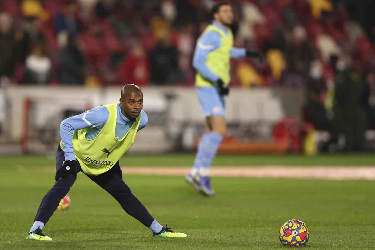 Manchester City, Fernandinho annuncia l'addio