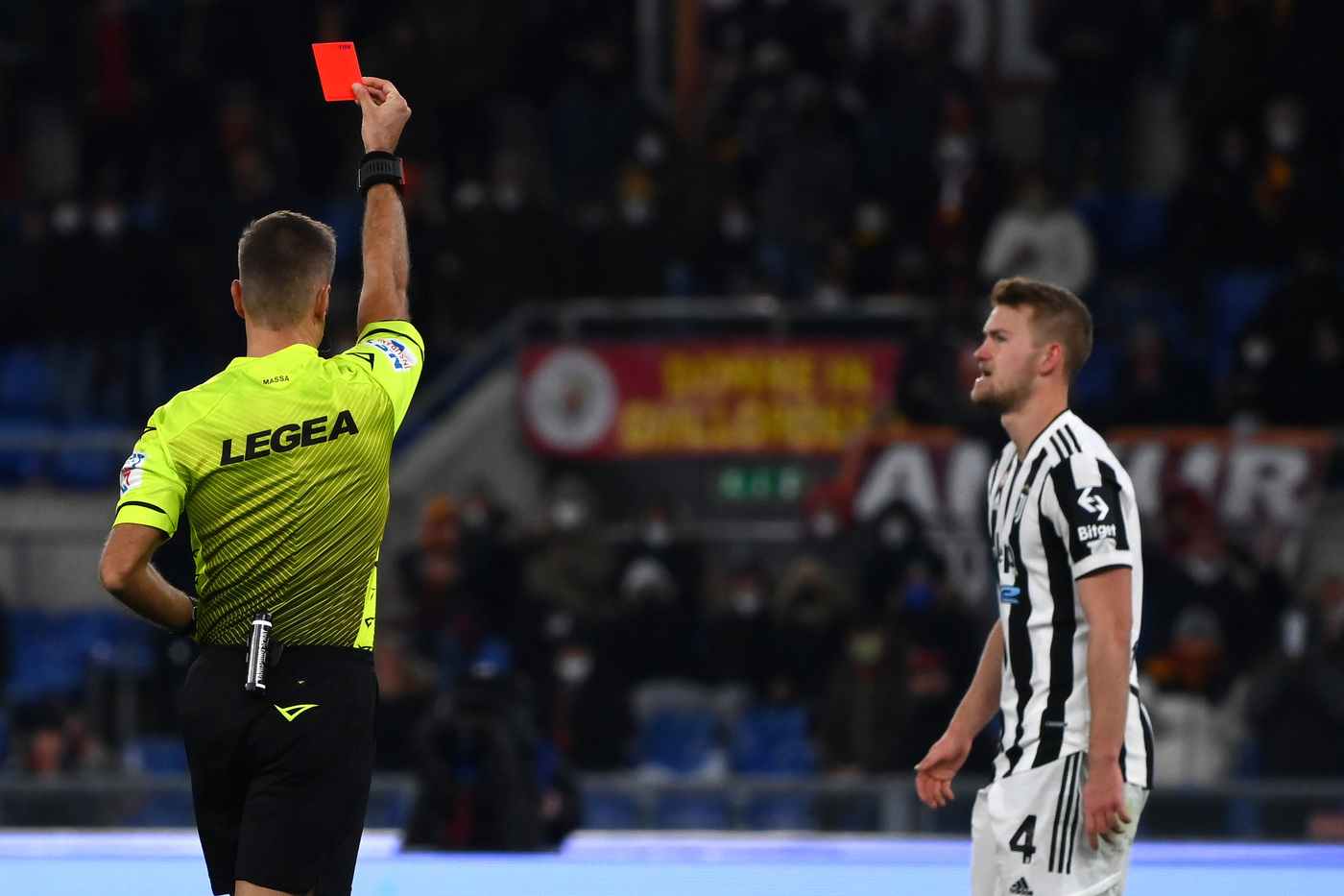 L'annuncio che spaventa la Juventus: "De Ligt verrà ceduto"
