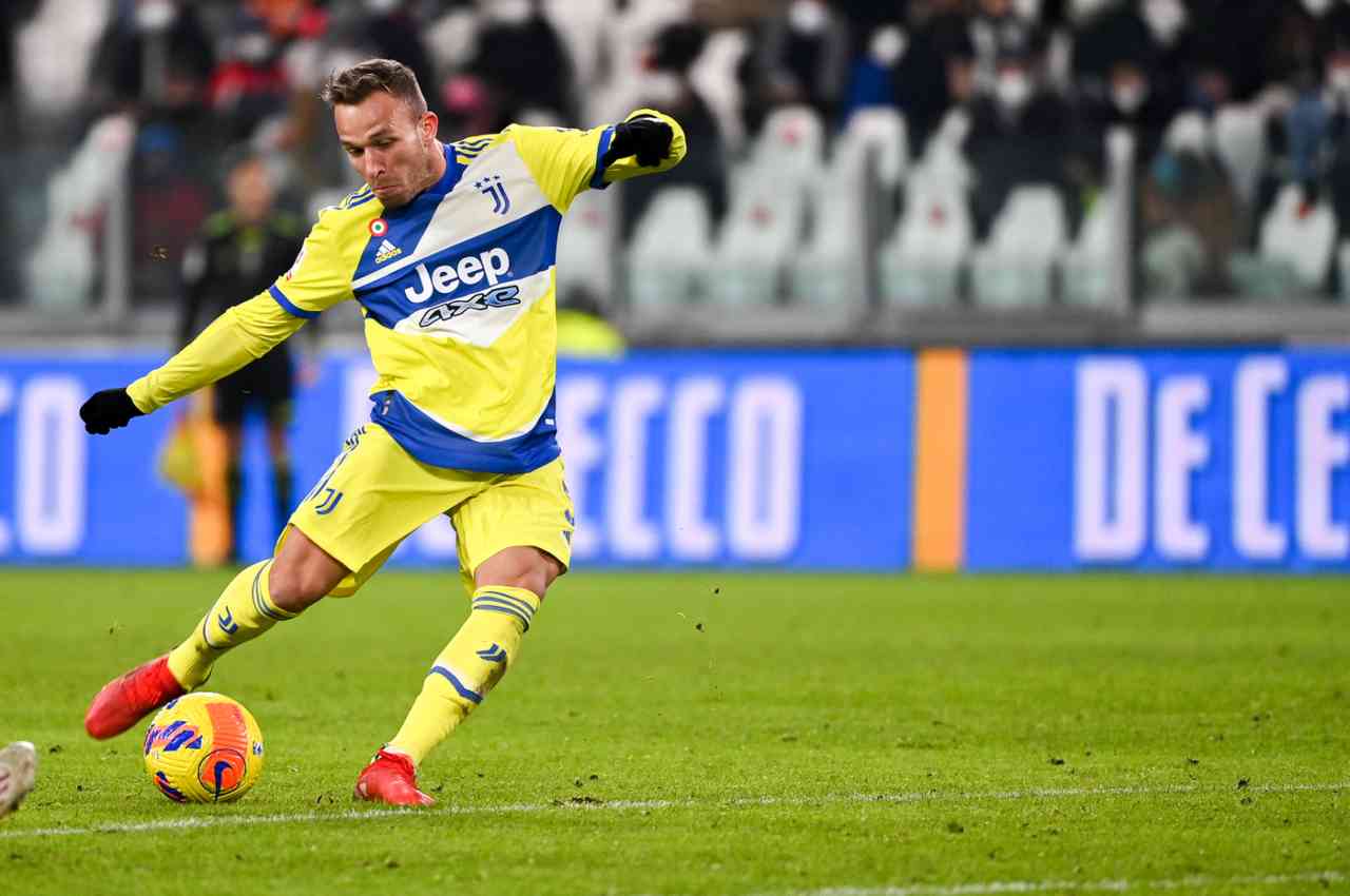 Skriniar alla Juventus: scelto Arthur come contropartita per l'Inter