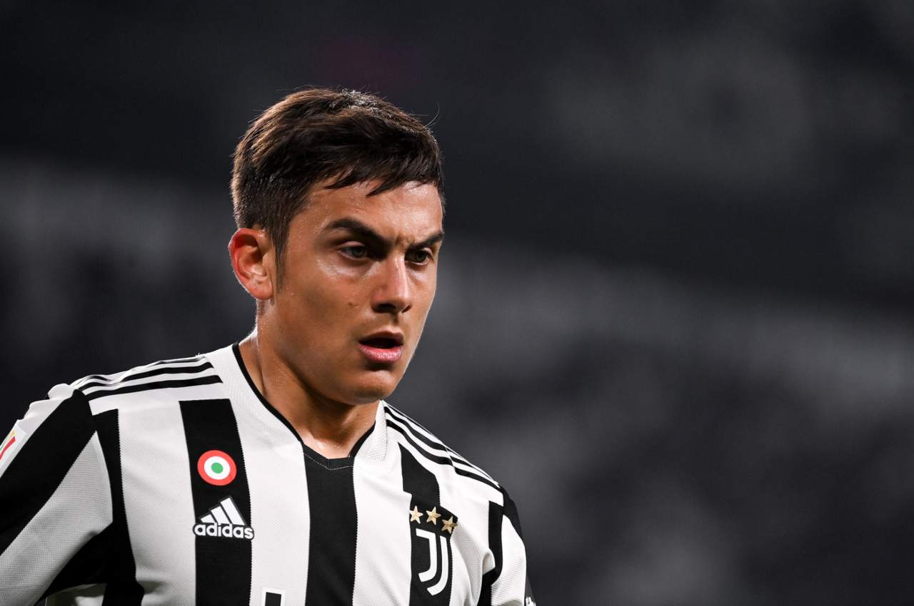 Bufera Dybala: "Juventus in 10, obbligato in tribuna"