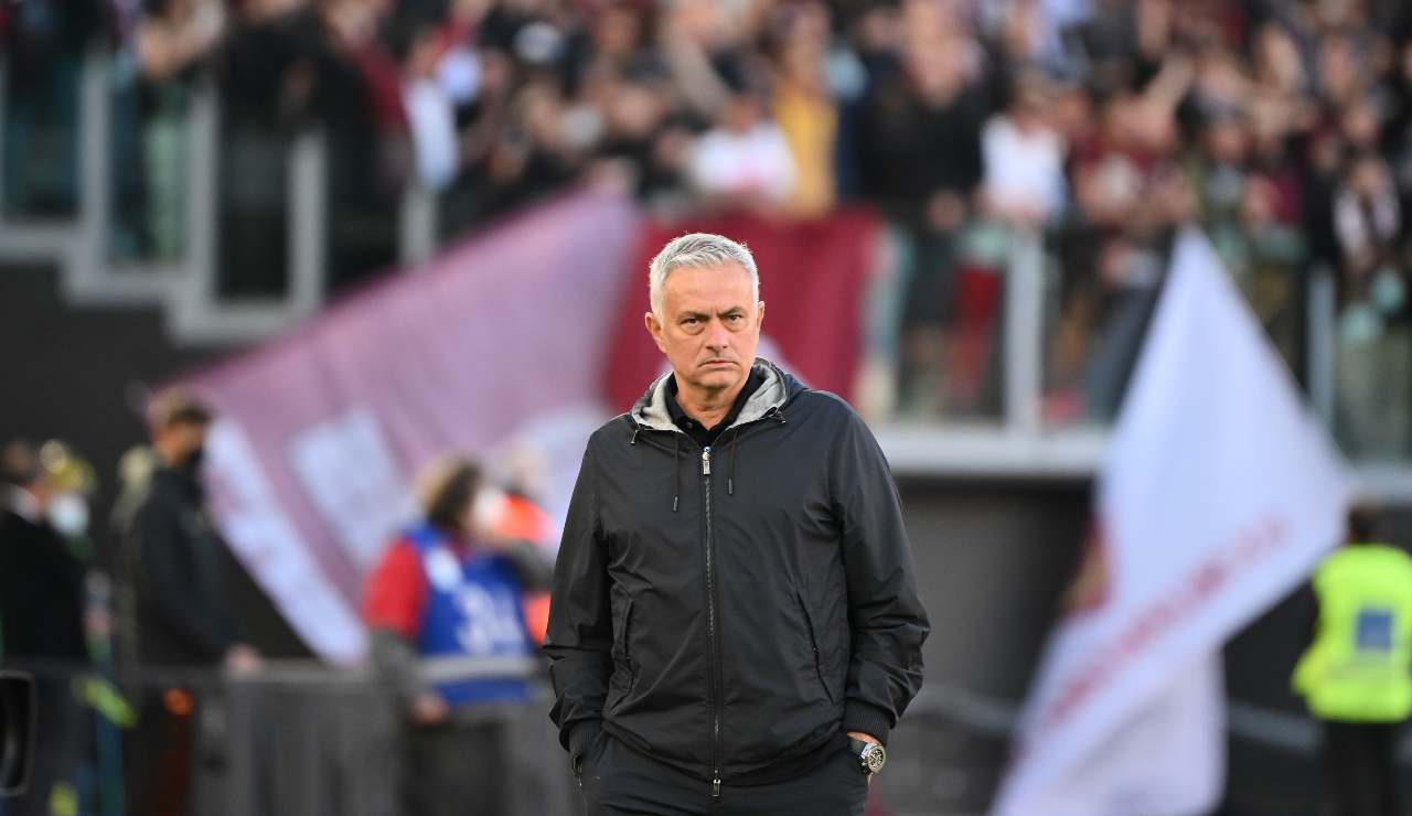 Mourinho cerca la quadra per Roma-Salernitana e 'chiama' il rinnovo