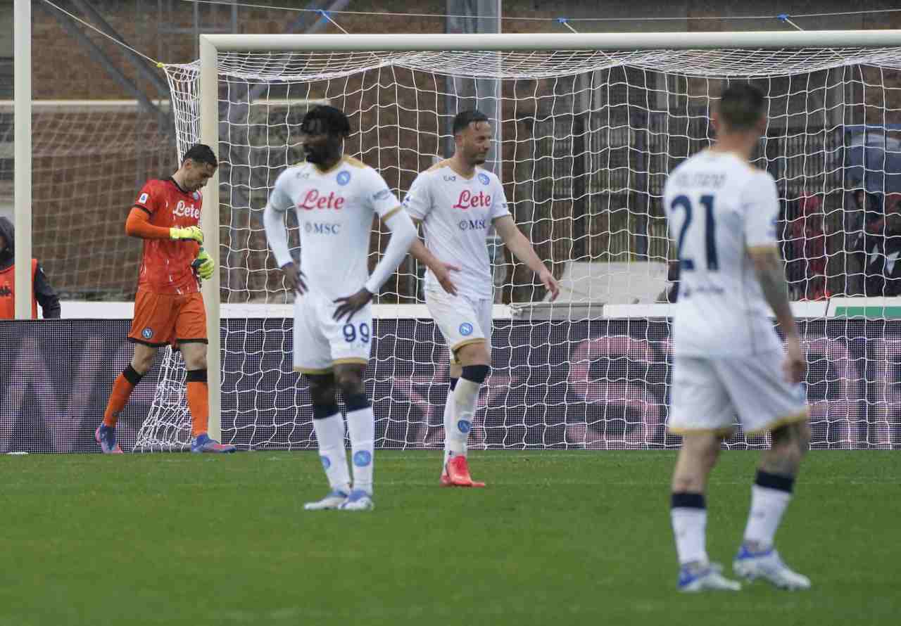 Napoli in ritiro dopo il crollo: nuovo comunicato UFFICIALE della società