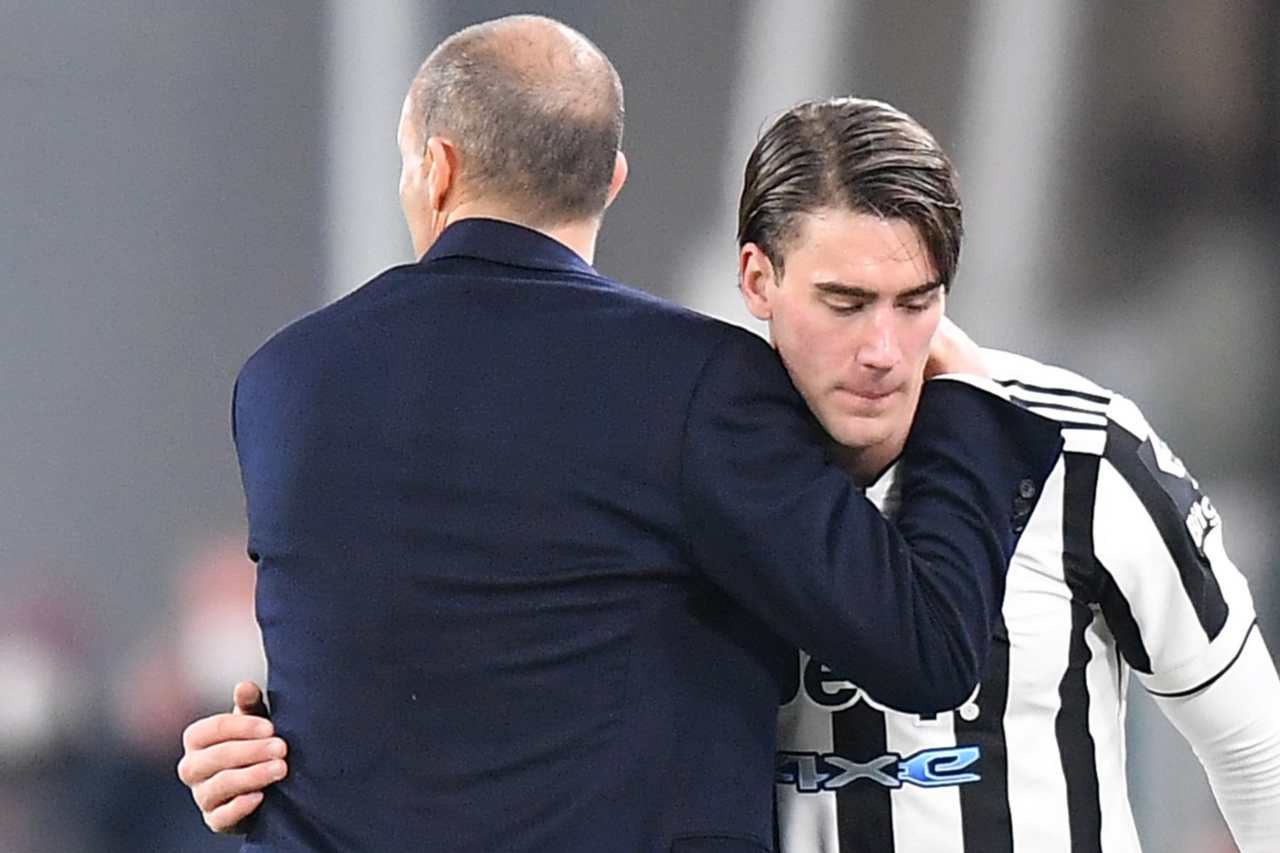 "Vlahovic peggiorato": Allegri nel mirino 