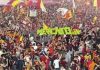 VIDEO CM.IT | Roma-Feyenoord, tripudio giallorosso all'Olimpico: i tifosi invadono il campo