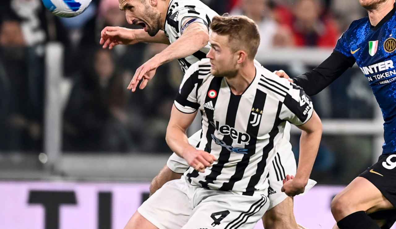 Juventus, Jordi Alba per l'esperienza: rischio de Ligt