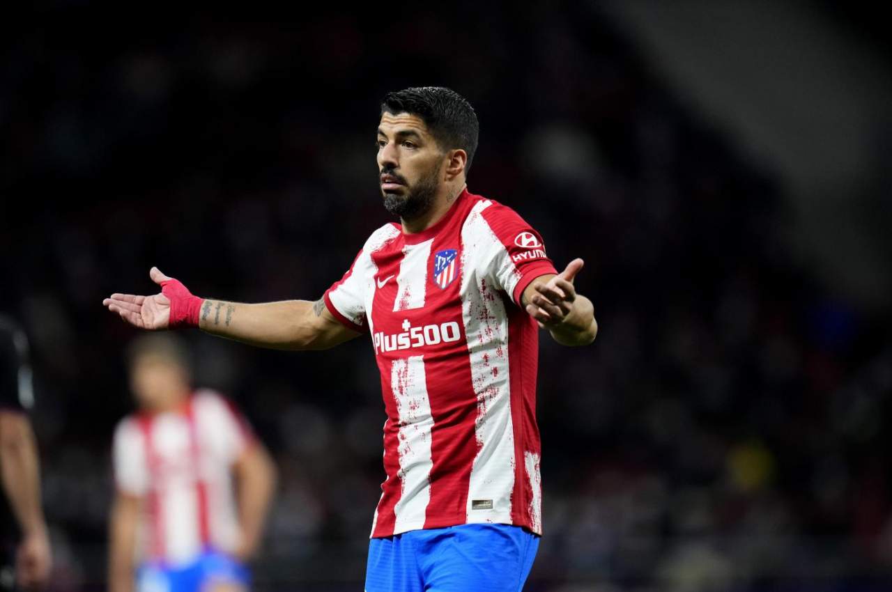 Suarez gratis in Serie A: la decisione è definitiva