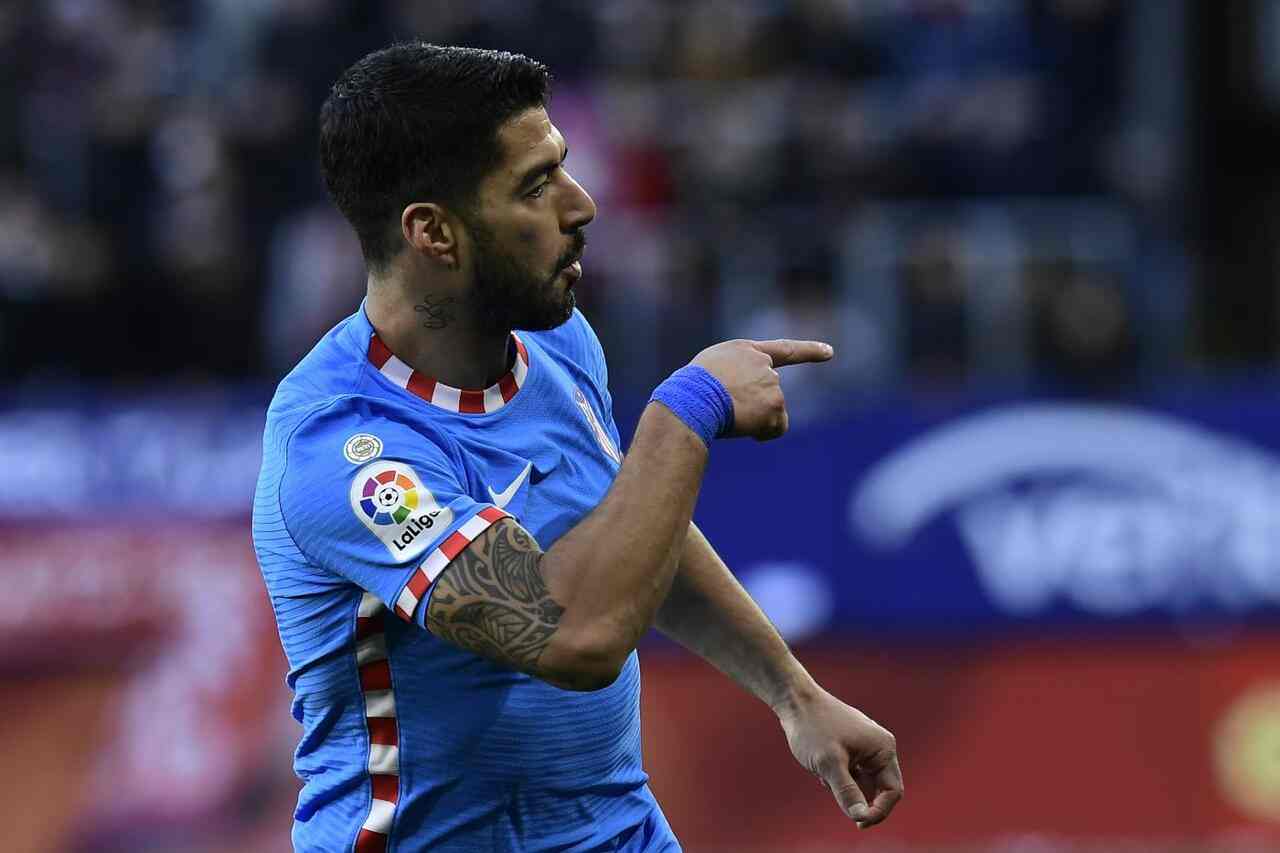 Luis Suarez vicino al River Plate