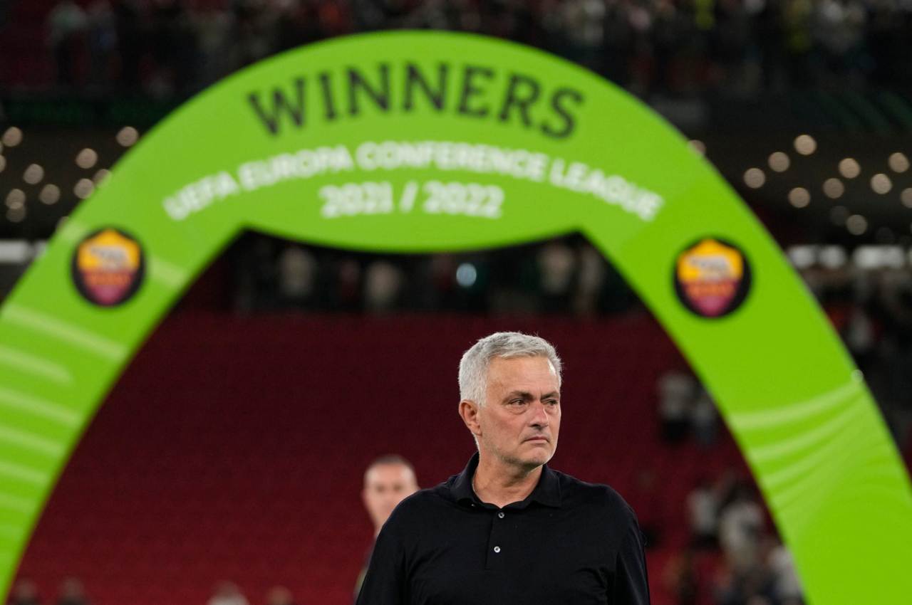 Annuncio shock su Mourinho: lo vuole il PSG