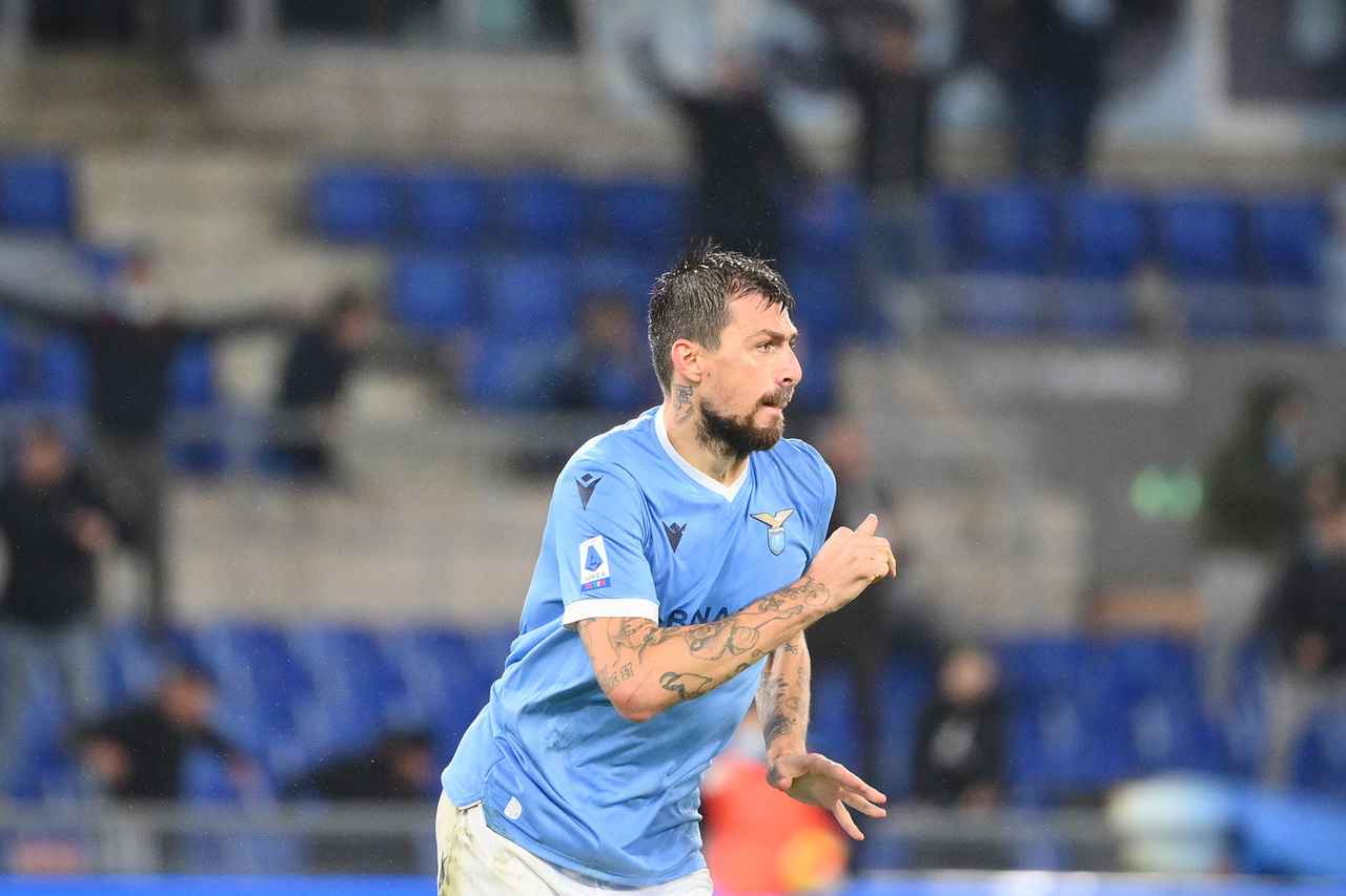 Lazio, Acerbi in uscita