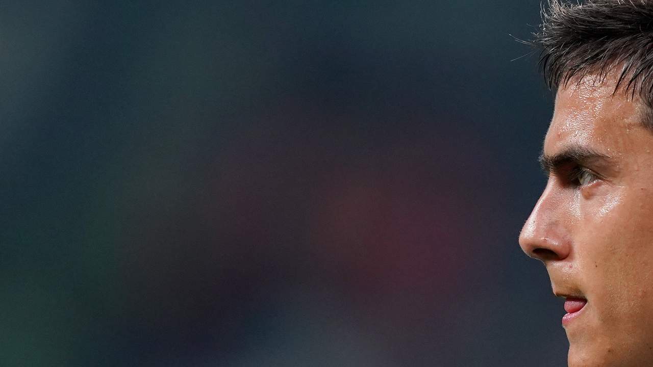 Scontro Inter su Dybala: "Sta rischiando troppo"