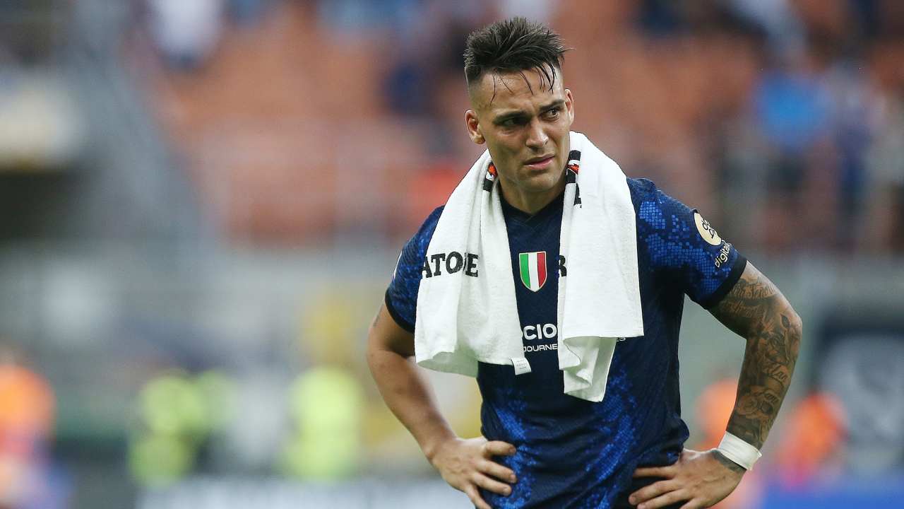 Juventus, la mossa che gela l'Inter: addio Lautaro Martinez