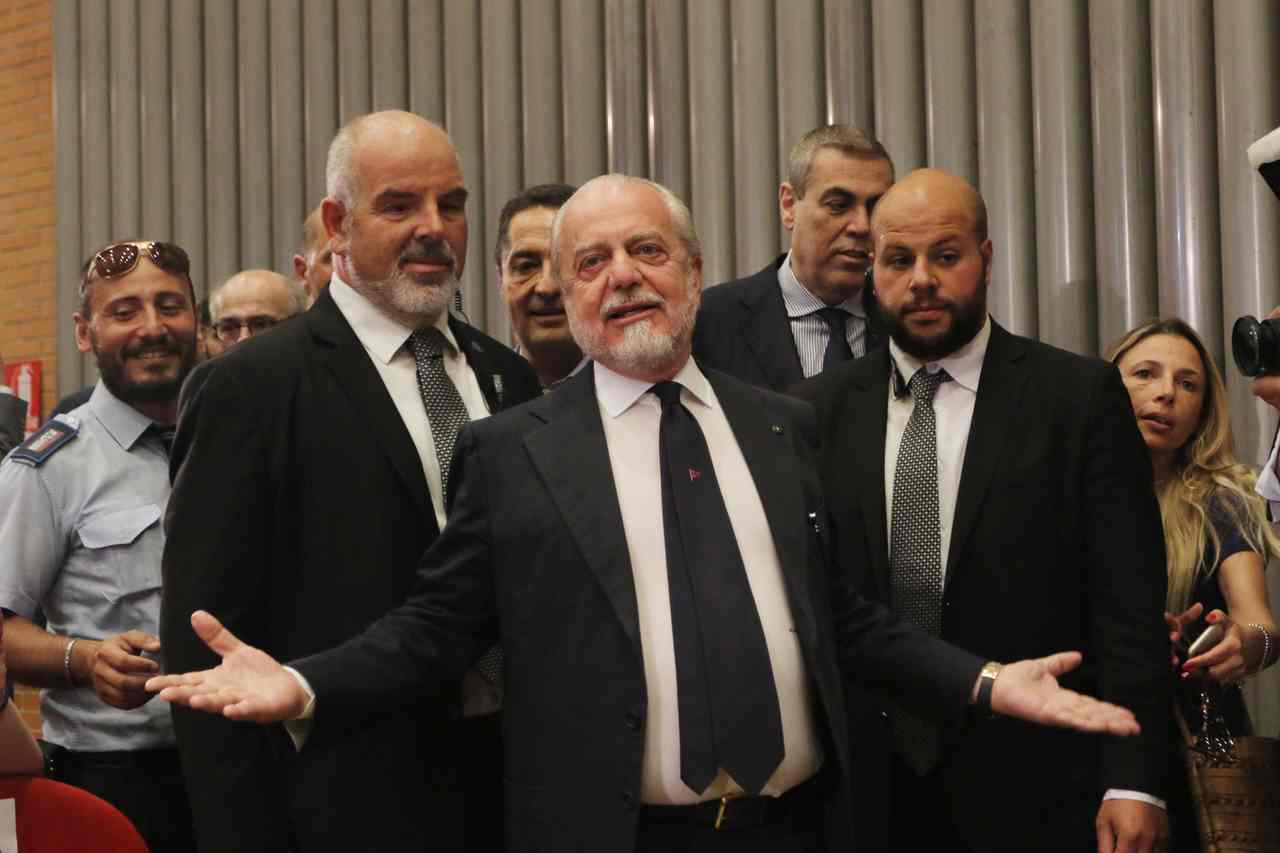 Caf contro De Laurentiis