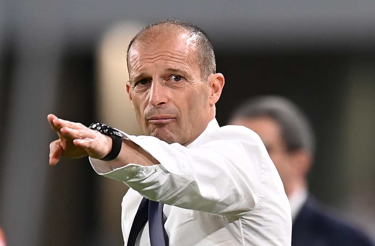 Juventus pronta alla cessione: l’affare si fa ad una condizione