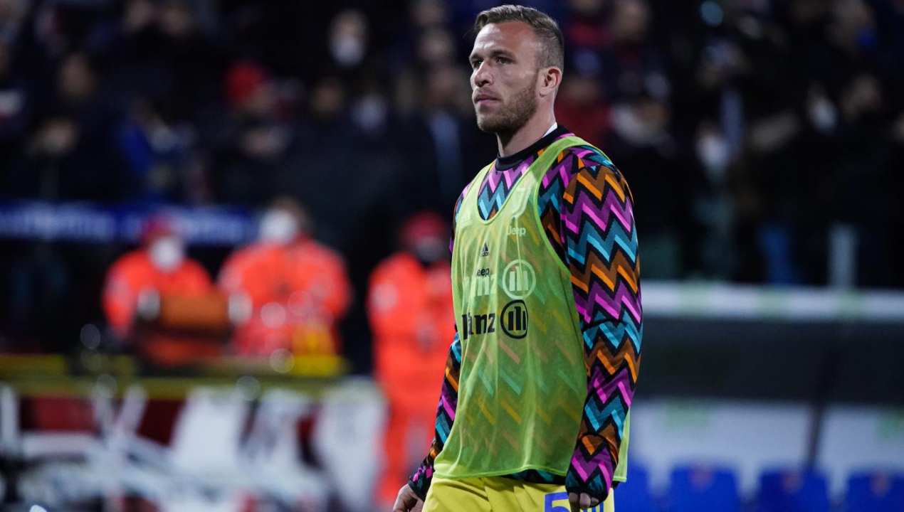 Arthur spinge per la cessione: la condizione della Juventus