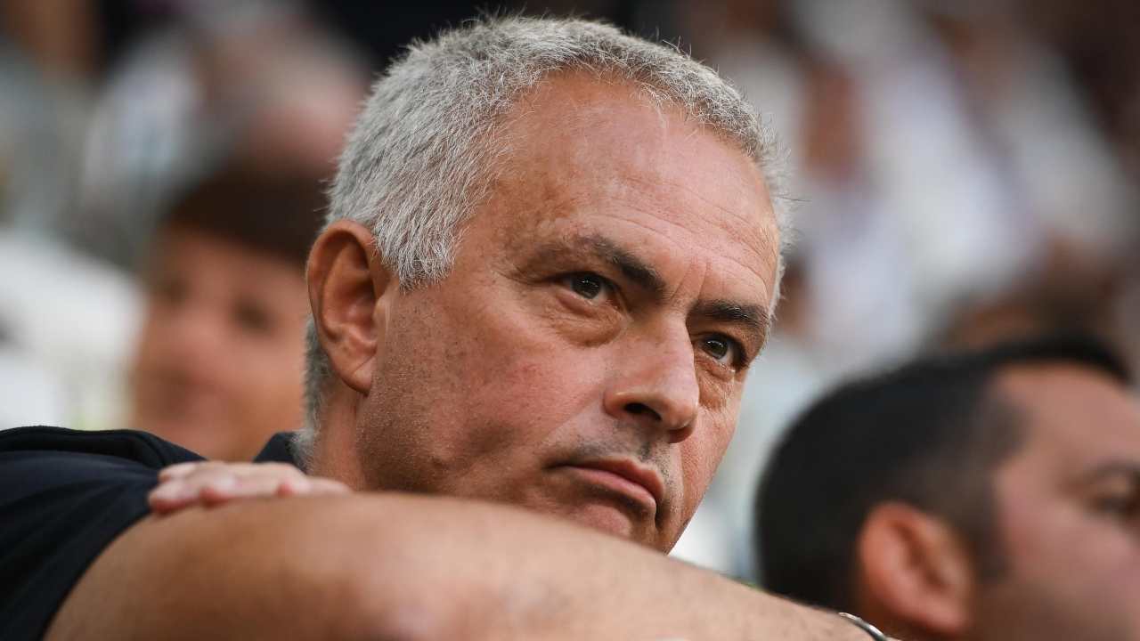 Roma, chiamata Martins-Mourinho per Camara