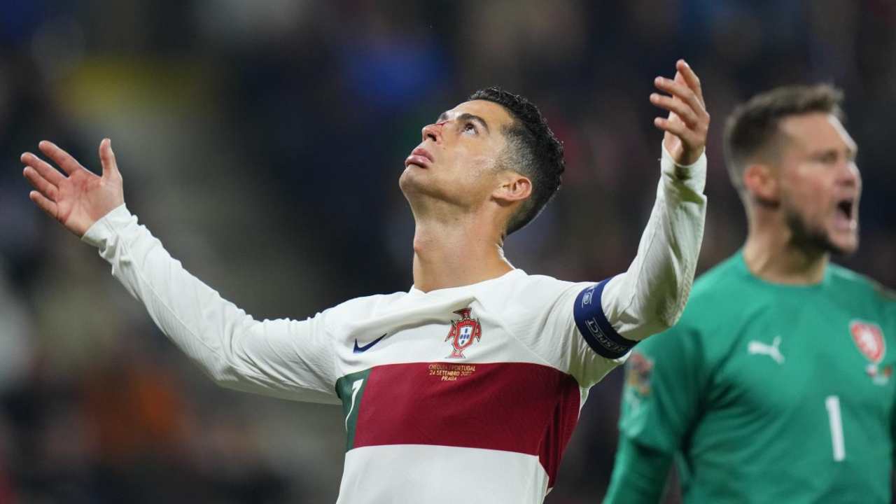 Cristiano Ronaldo sommerso dalle critiche: "È sempre meno importante"