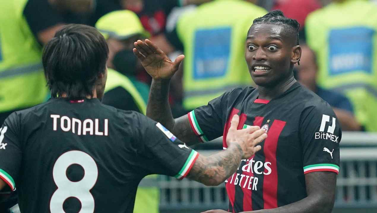 Milan-Inter, doppietta di Leao