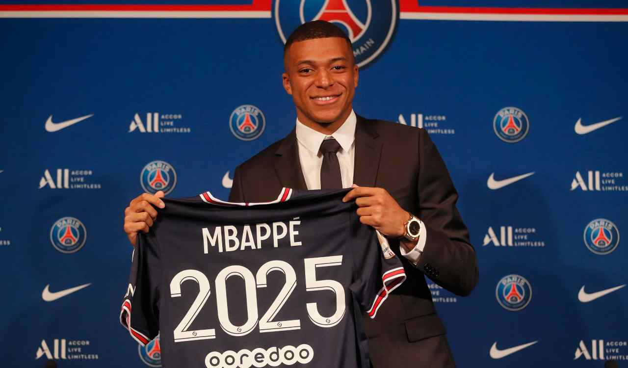 Clausola shock nel contratto di Mbappé: addio più vicino