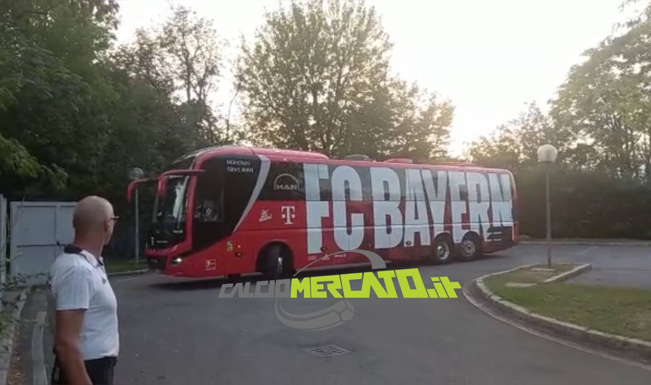 Incendio vicino all'albergo del Bayern: "Rischio rilevante"