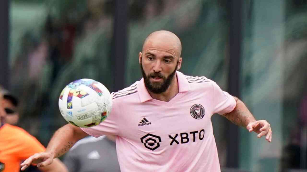 Higuain si ritira, è ufficiale