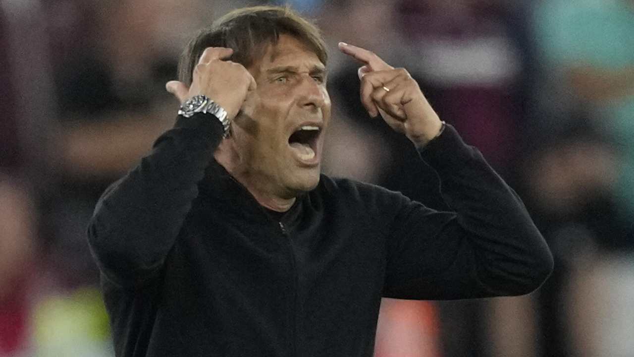 Tris del Napoli e caos Var: succede di tutto a Londra e Madrid