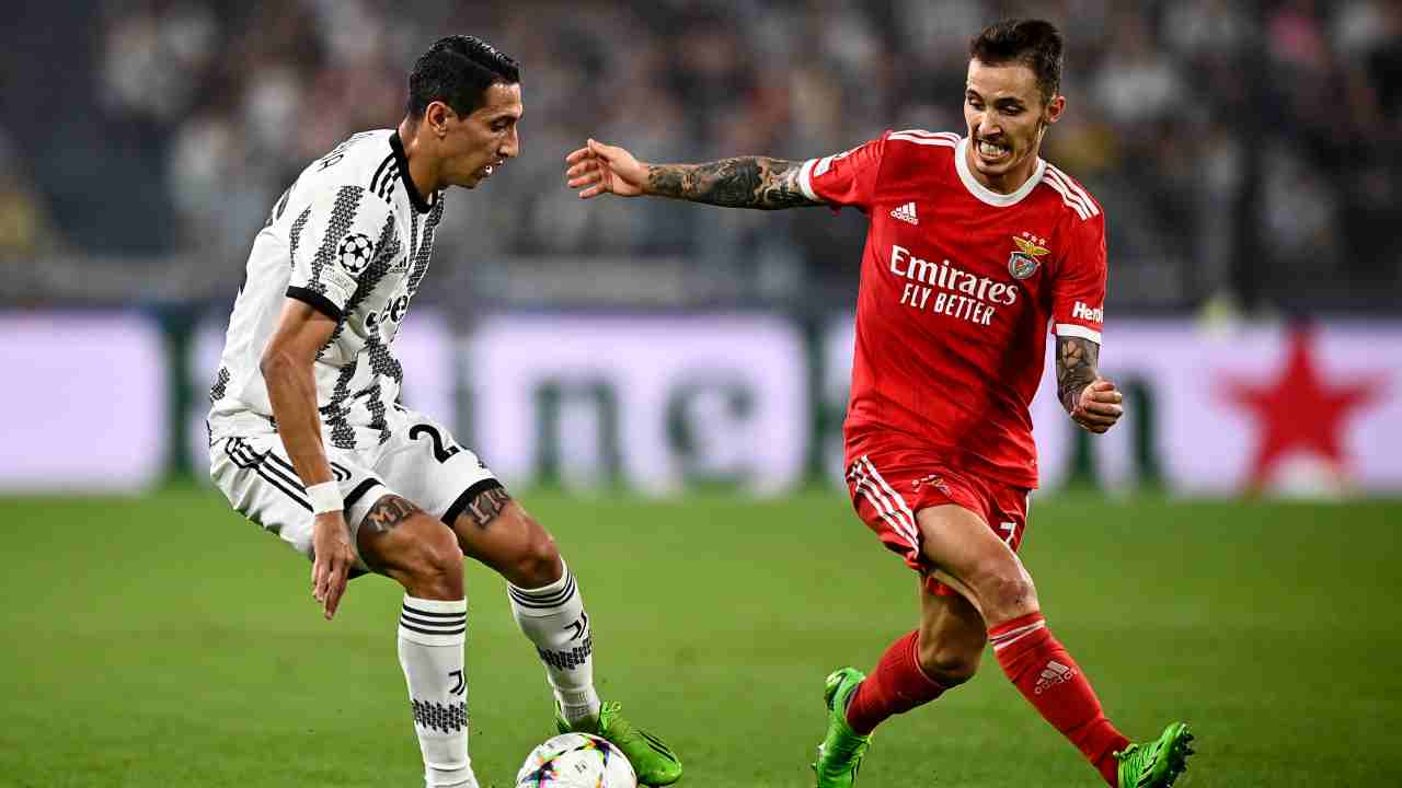 Effetto domino: la Juventus si assicura il sostituto di Alex Sandro