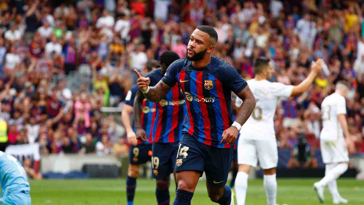 Clamoroso Juventus, colpaccio Depay: sta succedendo di nuovo