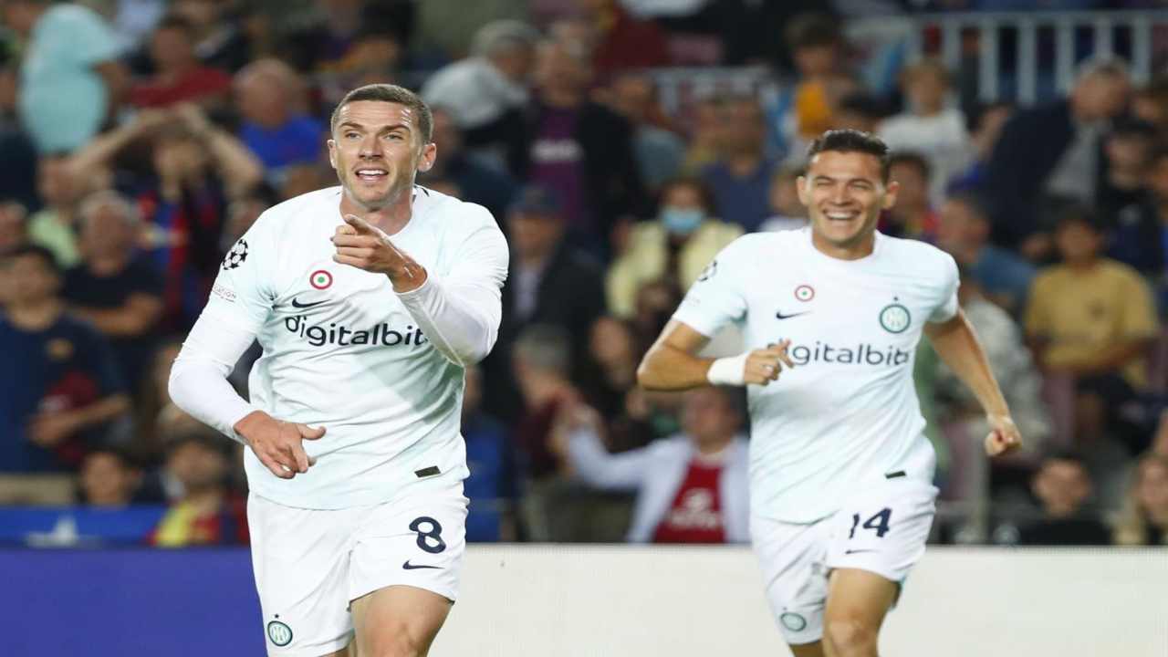 Calciomercato Inter, l'annuncio scuote il futuro di Gosens: "Ha aperto alla cessione"