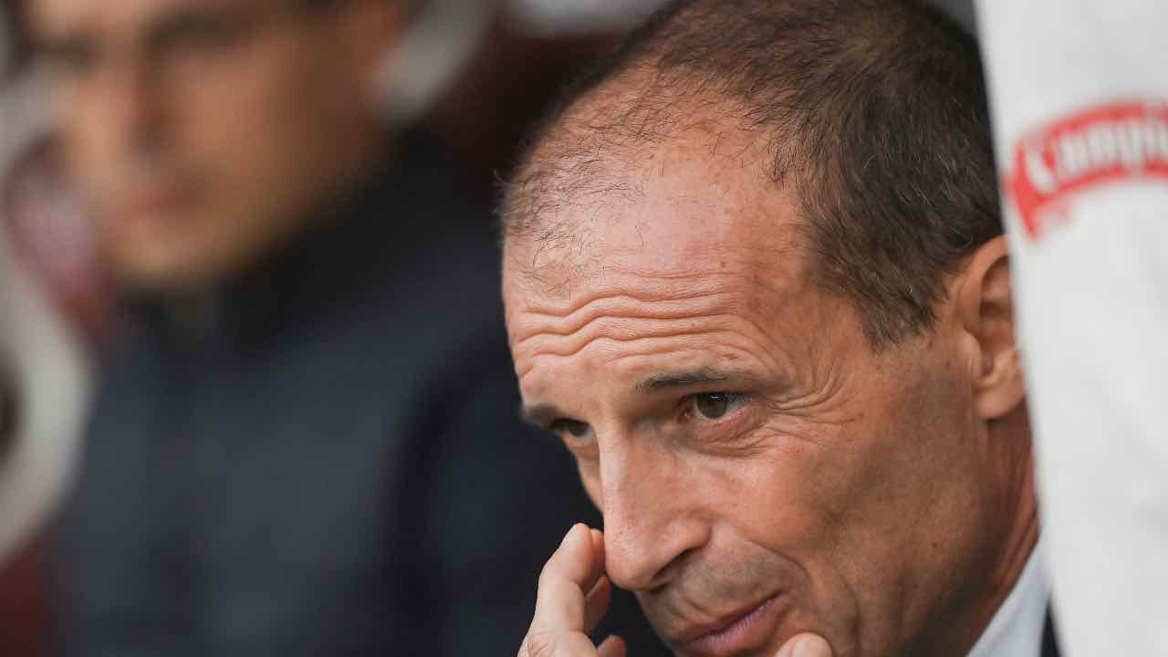 Firma e doppia beffa: Juventus spazzata via