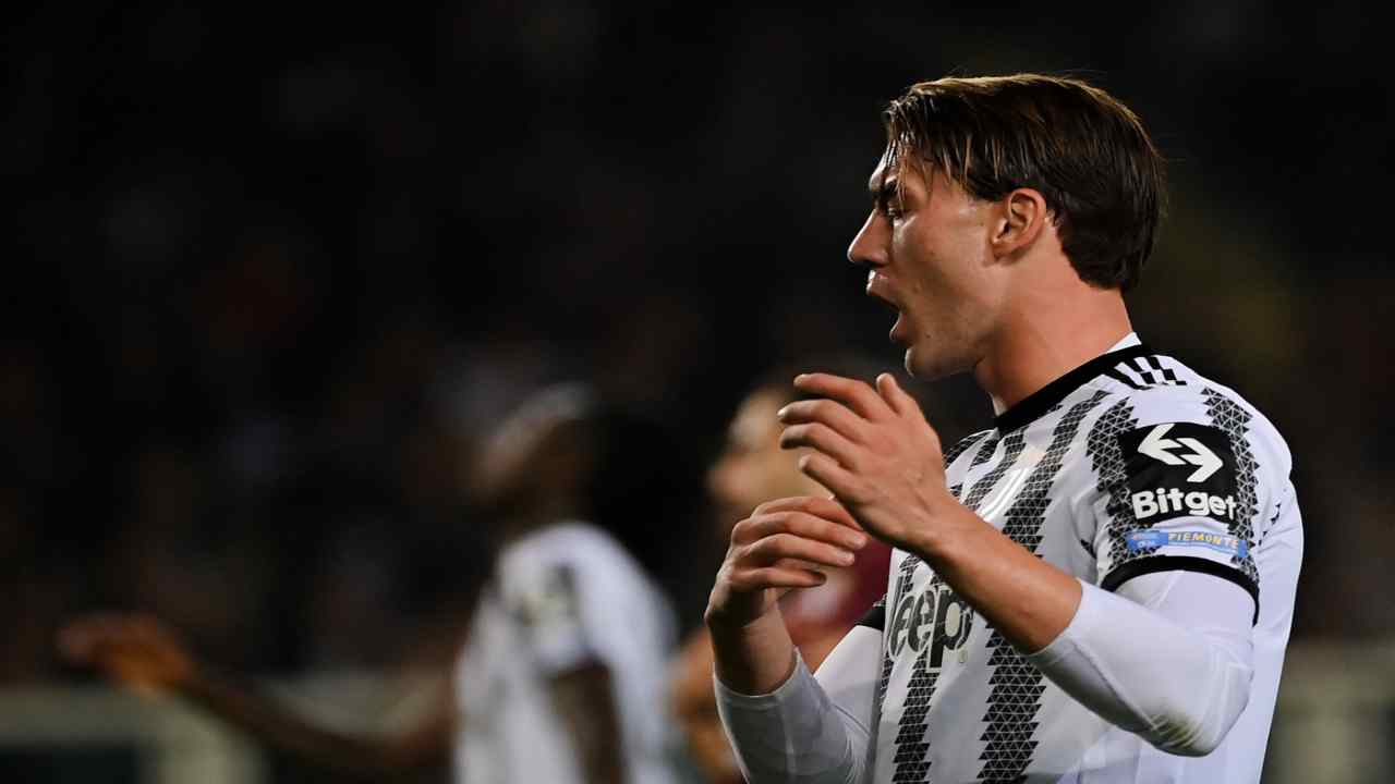 Juventus, super Vlahovic