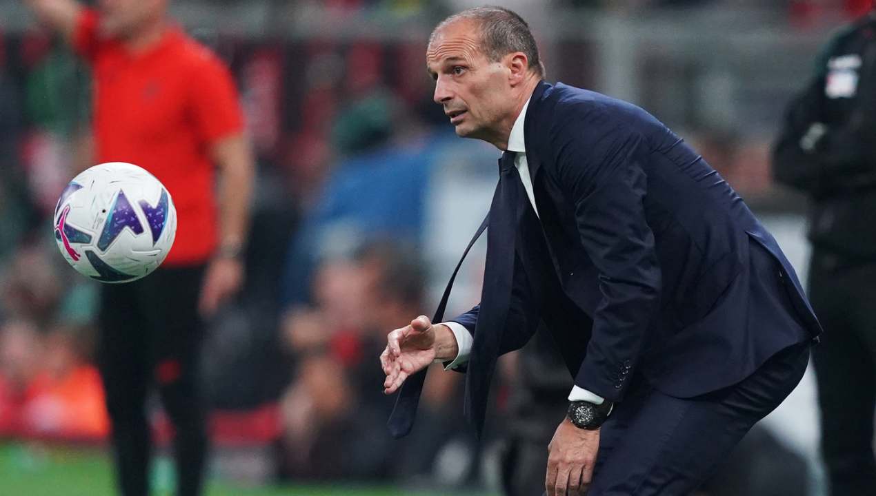 Adani, tweet su allegri