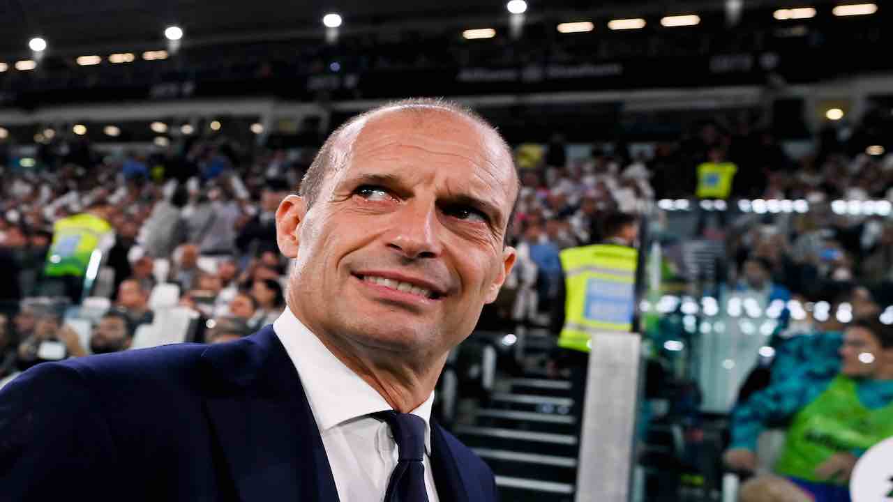 Juve: il Newcastle interessato a Depay