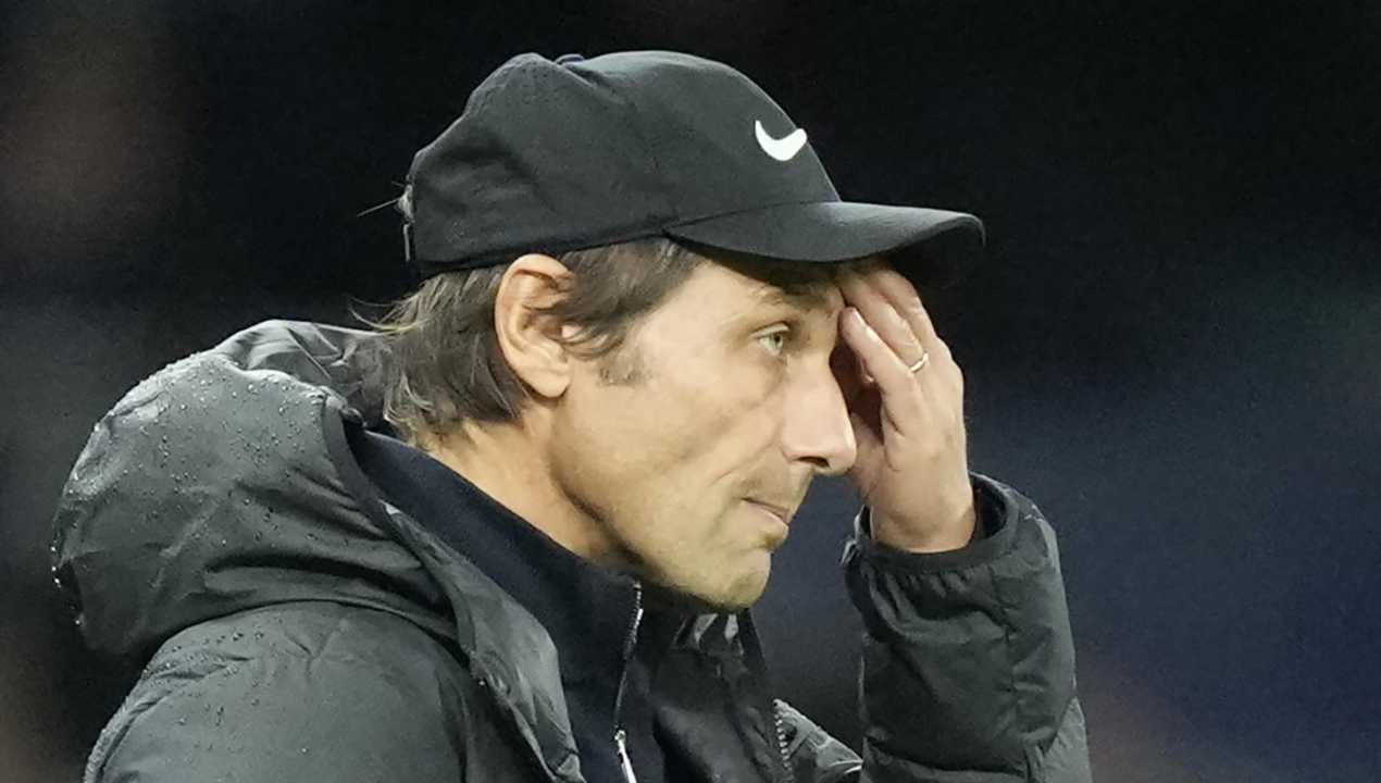 Conte esonerato dai tifosi