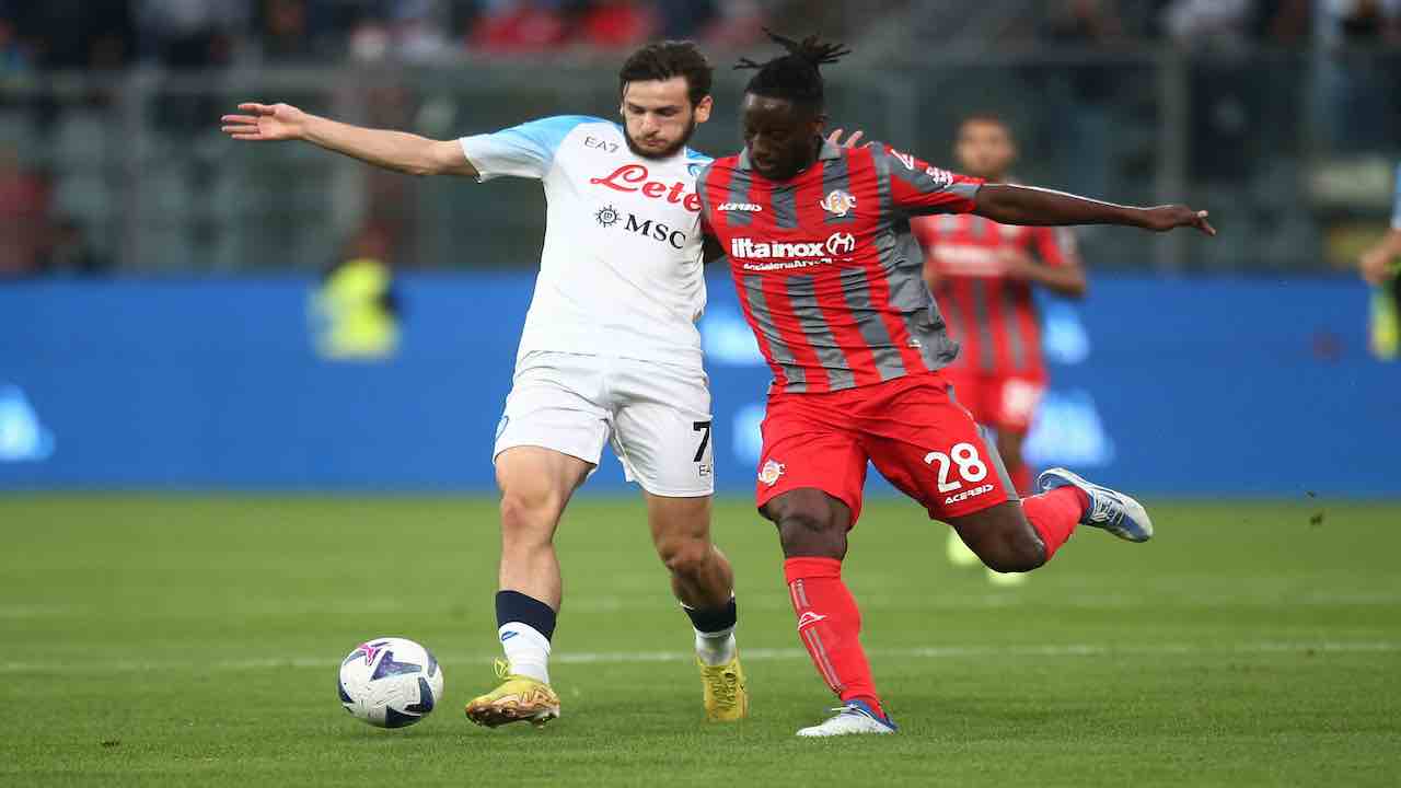 Kvaratskhelia simulatore: l'accusa sui social