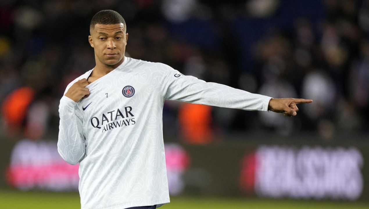Caos Mbappe, la mamma lo elogia