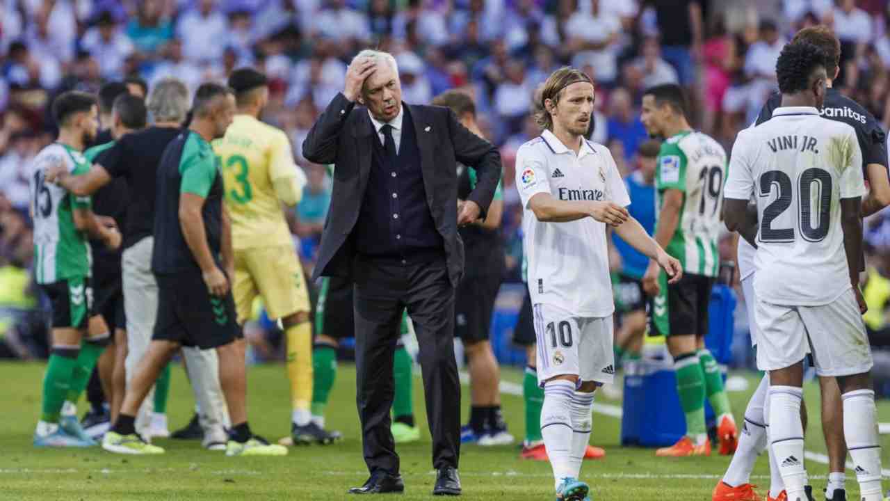 Calciomercato, le due strade per il futuro di Toni Kroos: ritiro o rinnovo