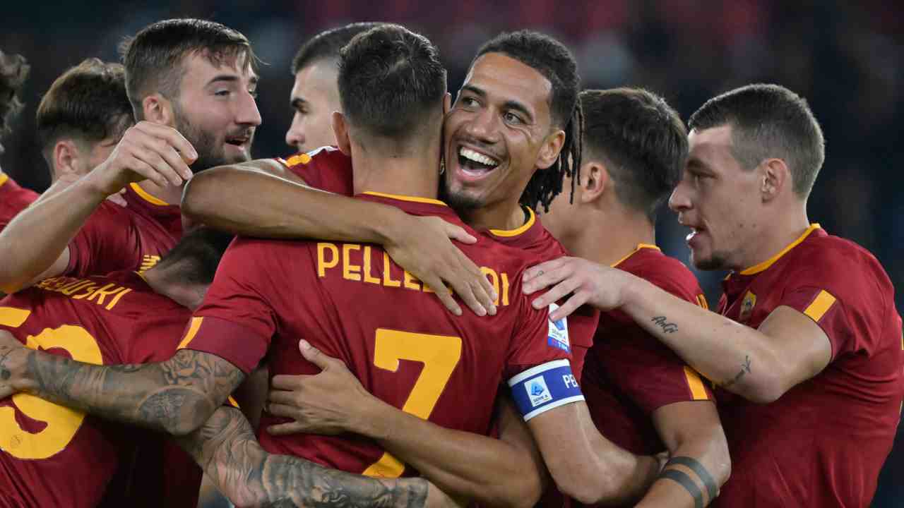 Roma-Lecce, Dybala segna e si fa male 