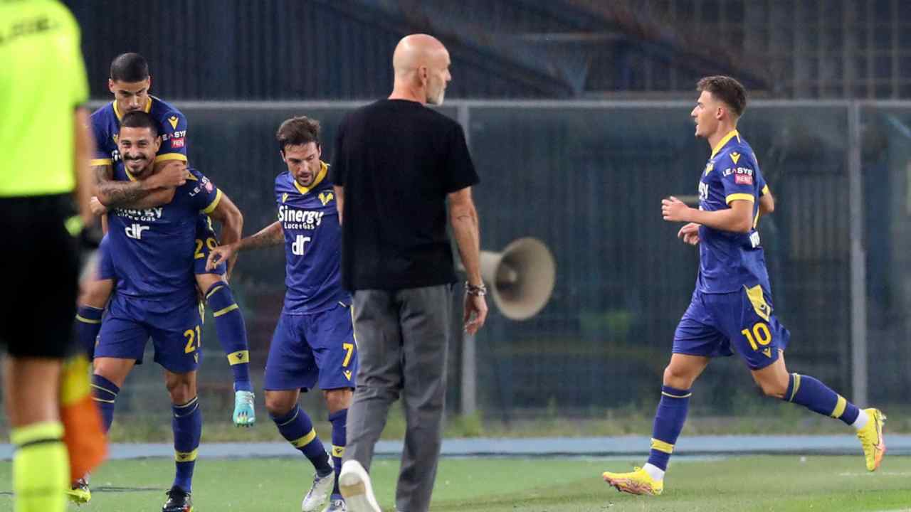 Verona-Milan: primo tempo disastroso di Giroud 