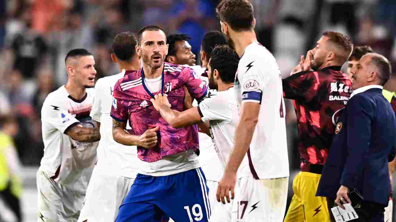 Juventus, attacco a Bonucci in diretta