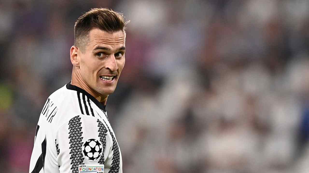 Calciomercato Juventus, il retroscena di Milik