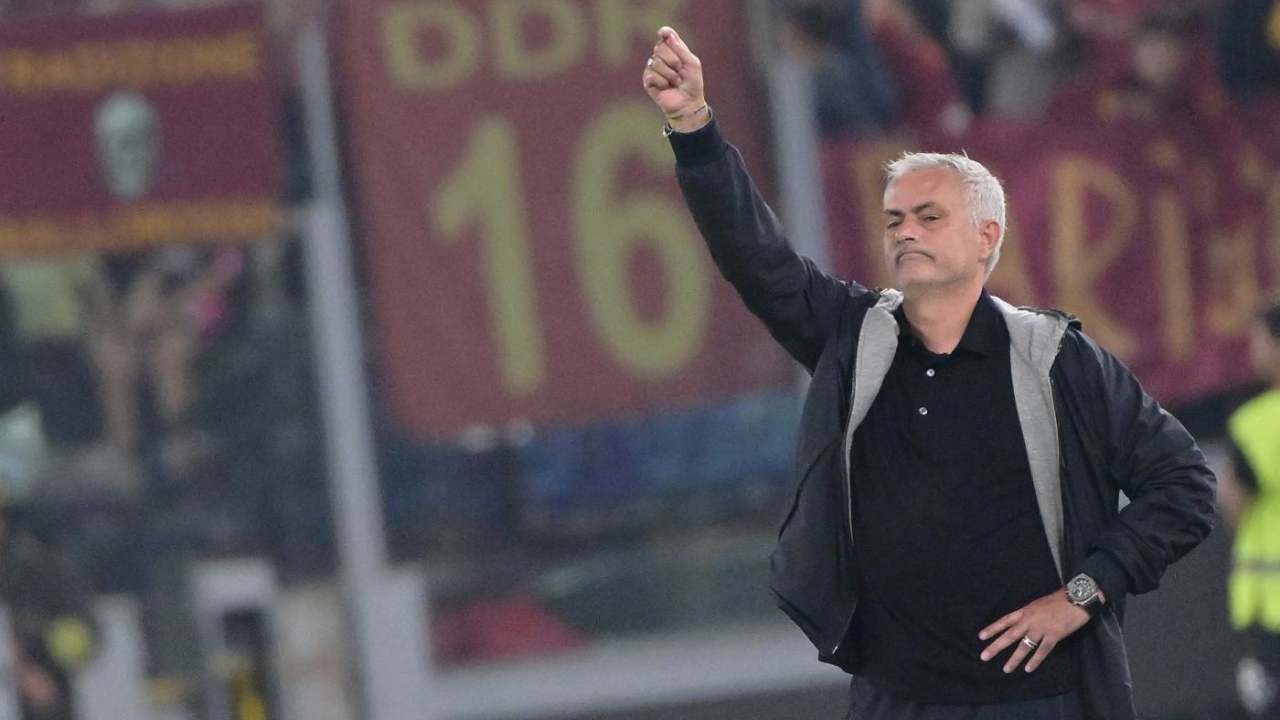 mourinho roma napoli conferenza calciomercato.it 20221023