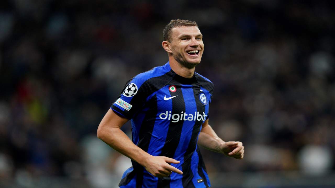 Calciomercato Inter, Dzeko ora spera nel rinnovo
