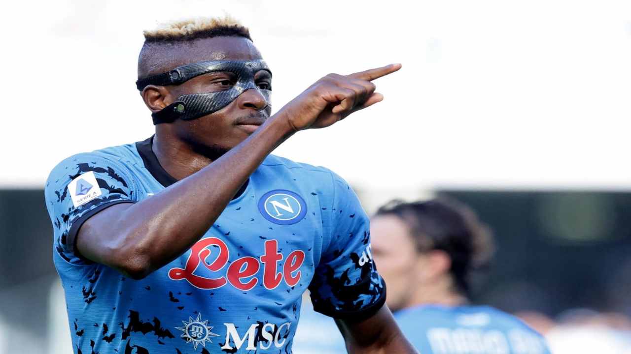 Calciomercato Napoli, il Manchester United torna su Osimhen: l'assalto a giugno
